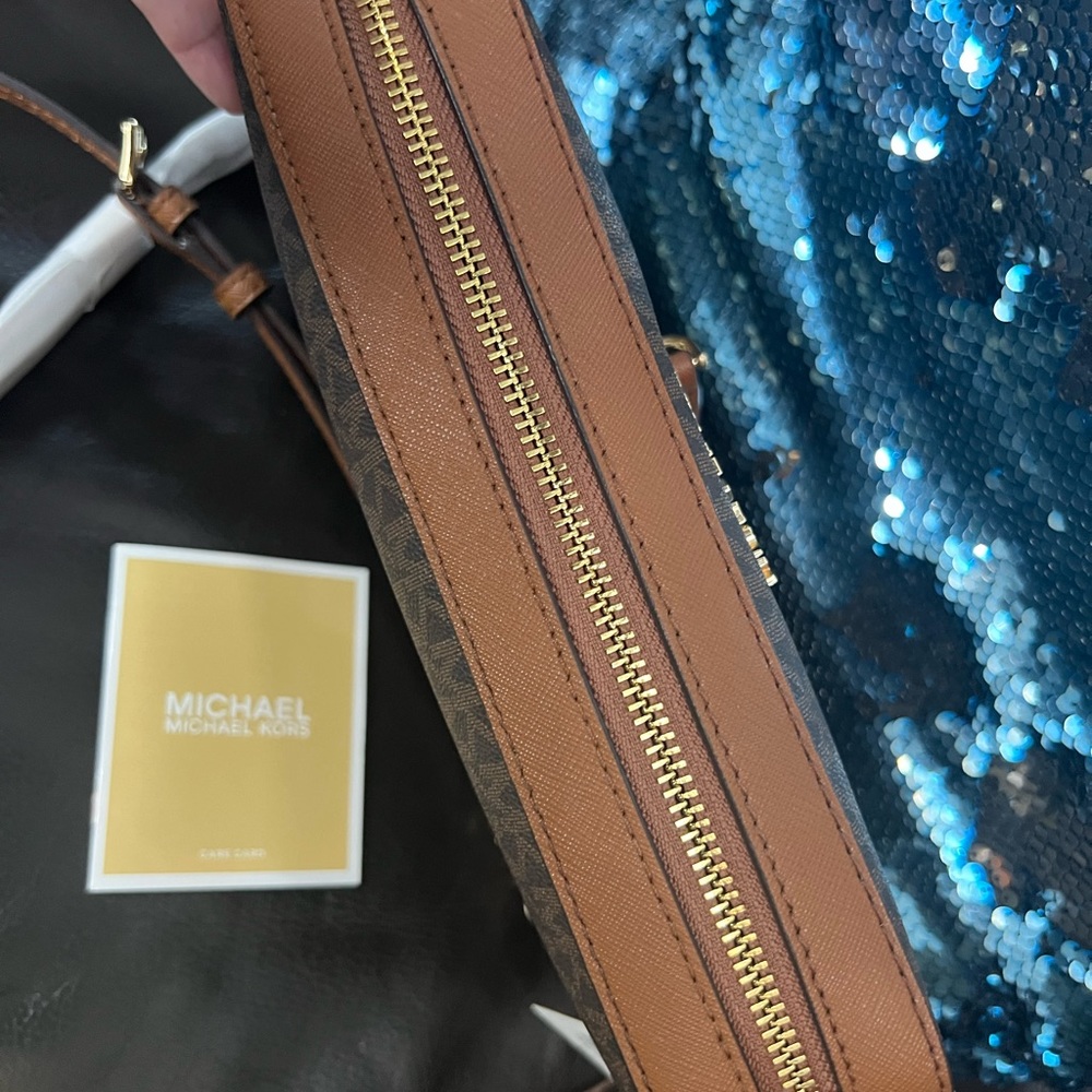 Michael Kors EW Crossbody Bag - Picture 3 of 7